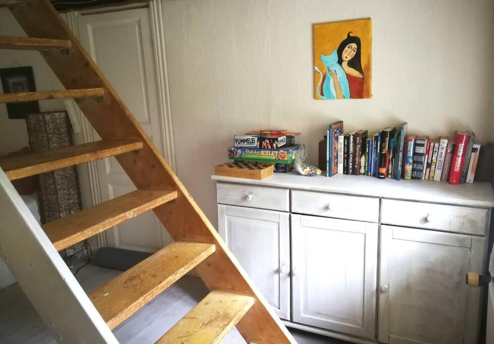 Albergue Gemuetliches Reetdachhaus Mit Kaminofen Ribe Exterior foto